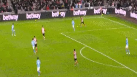 德媒：吉拉西缺席多特对因茨的比赛